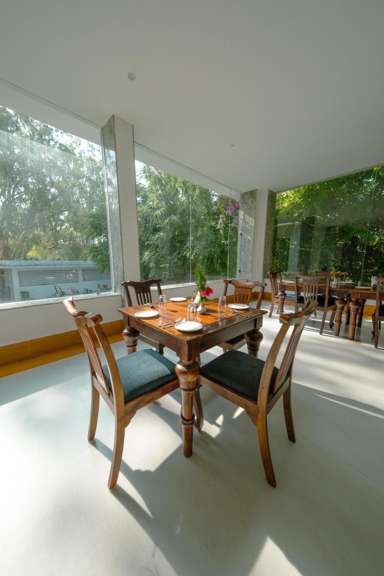 Ranakpur Safari Resort Sādri Kültér fotó