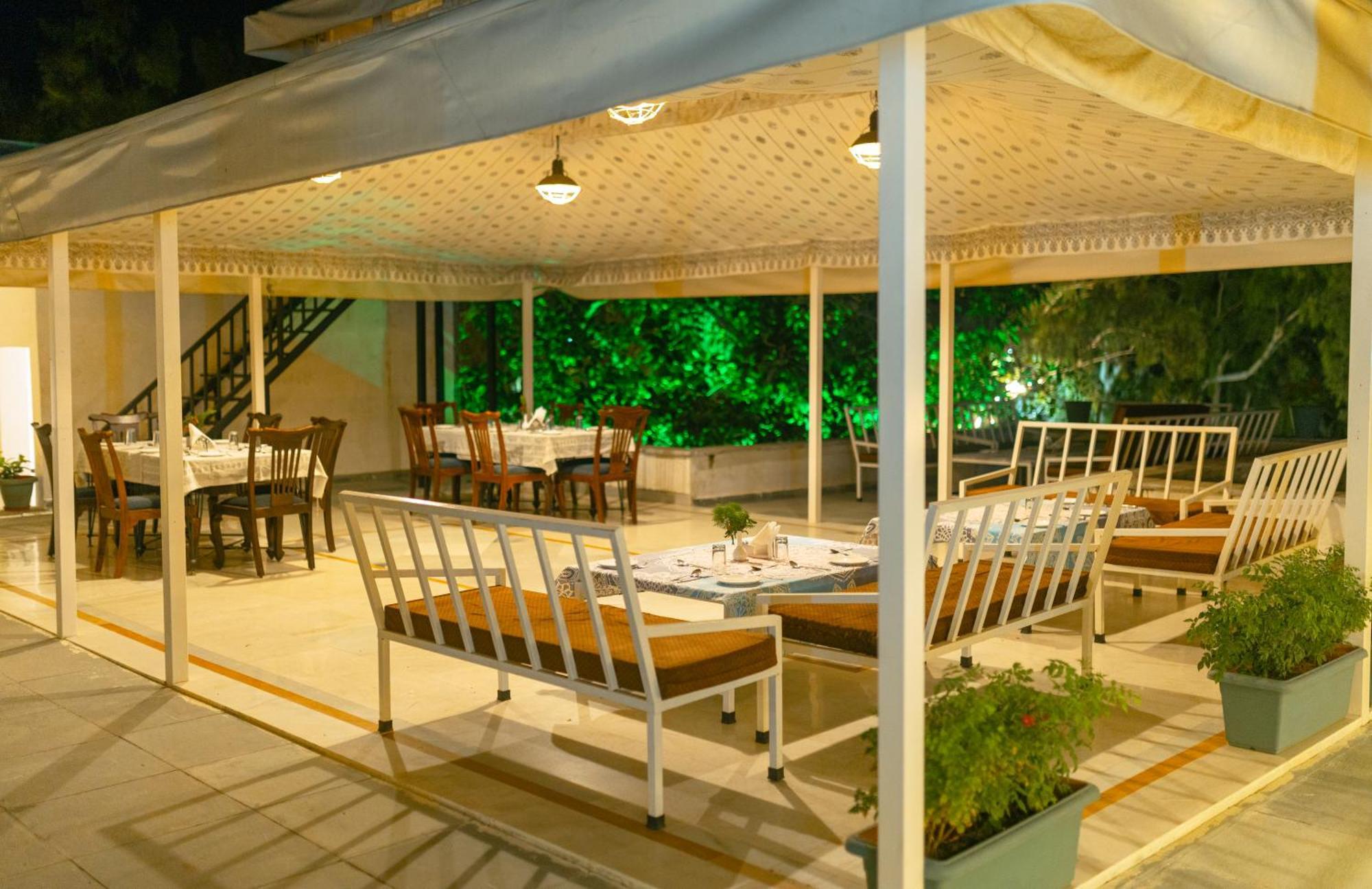Ranakpur Safari Resort Sādri Kültér fotó